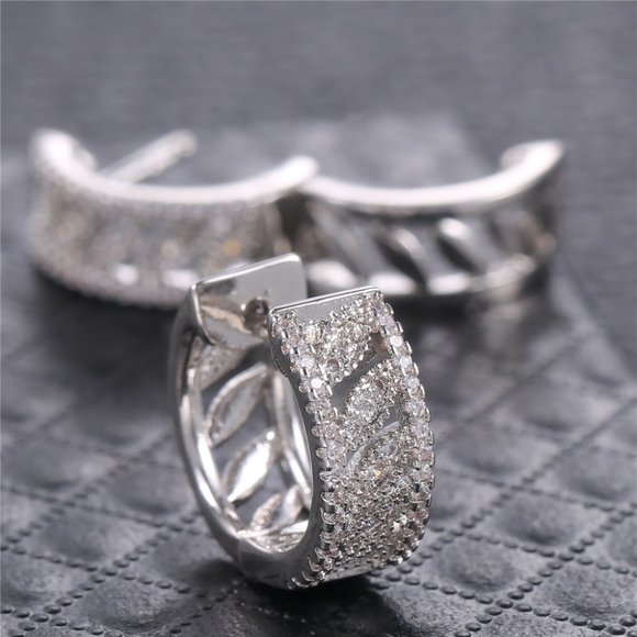 "High Quality Luxury 925 Silver Plated White Hoop Earrings, FB16FA1144 - Picture 5 of 10